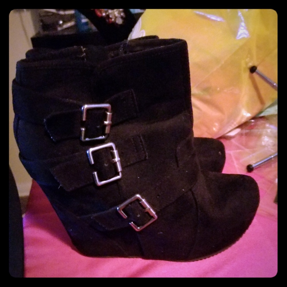 Shi by journey booties